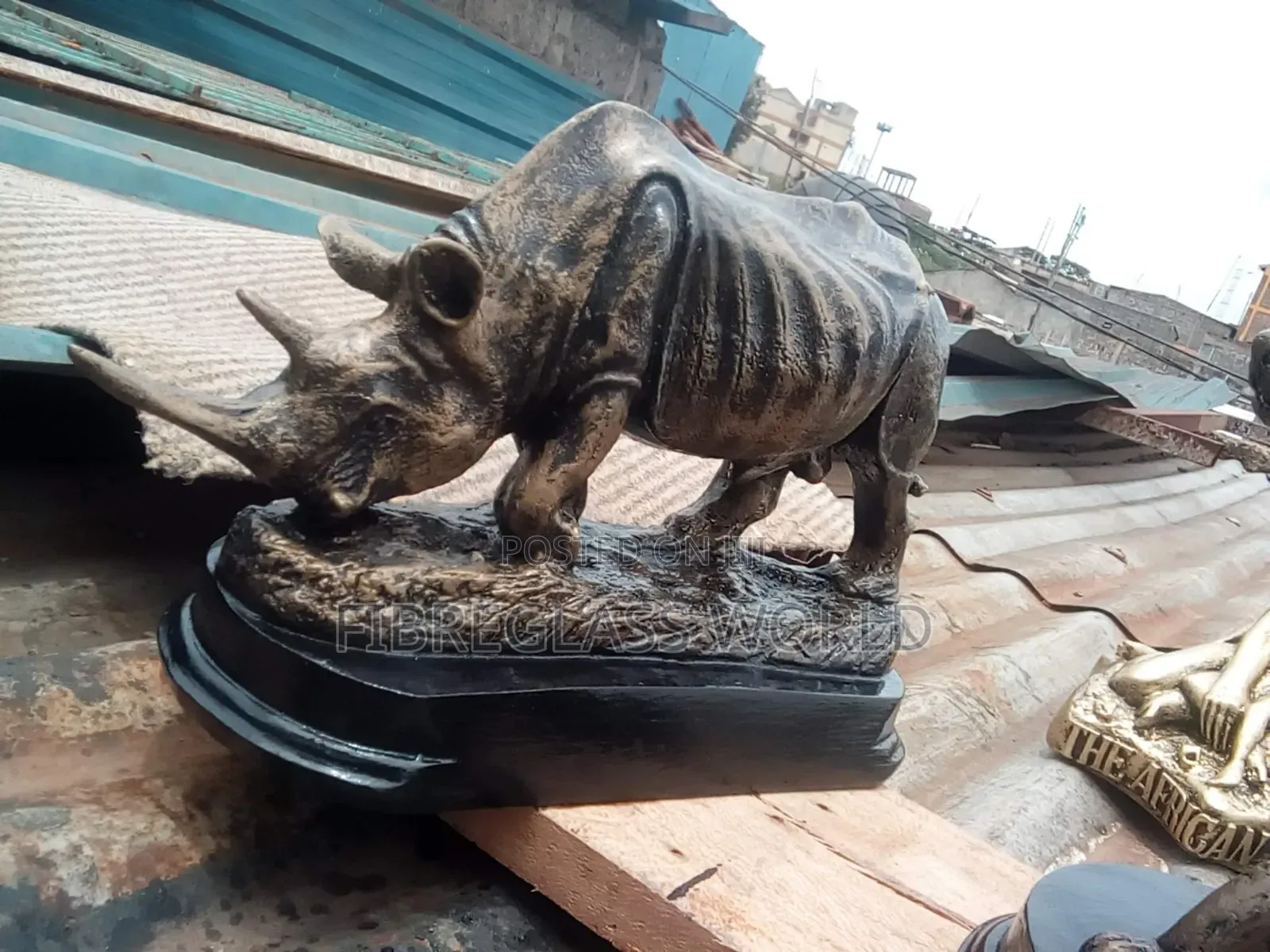 Rhino Sculptures for Awards,gifts Decoration