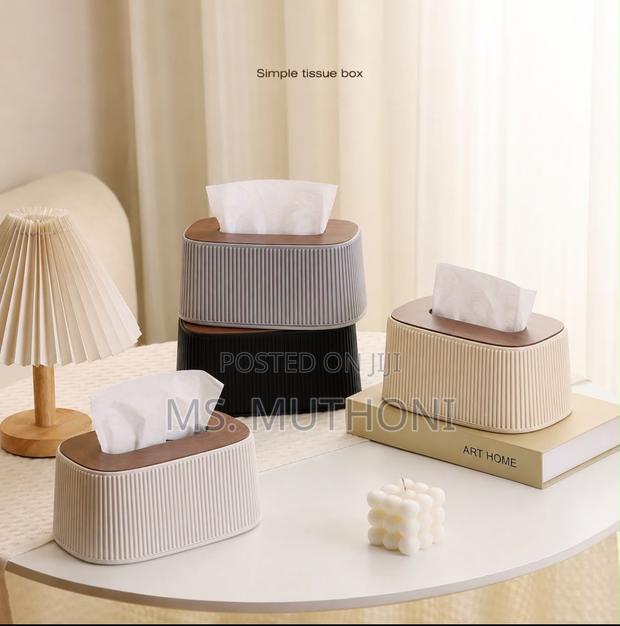 Modern Striped Spring Loaded Design Serviette Holder