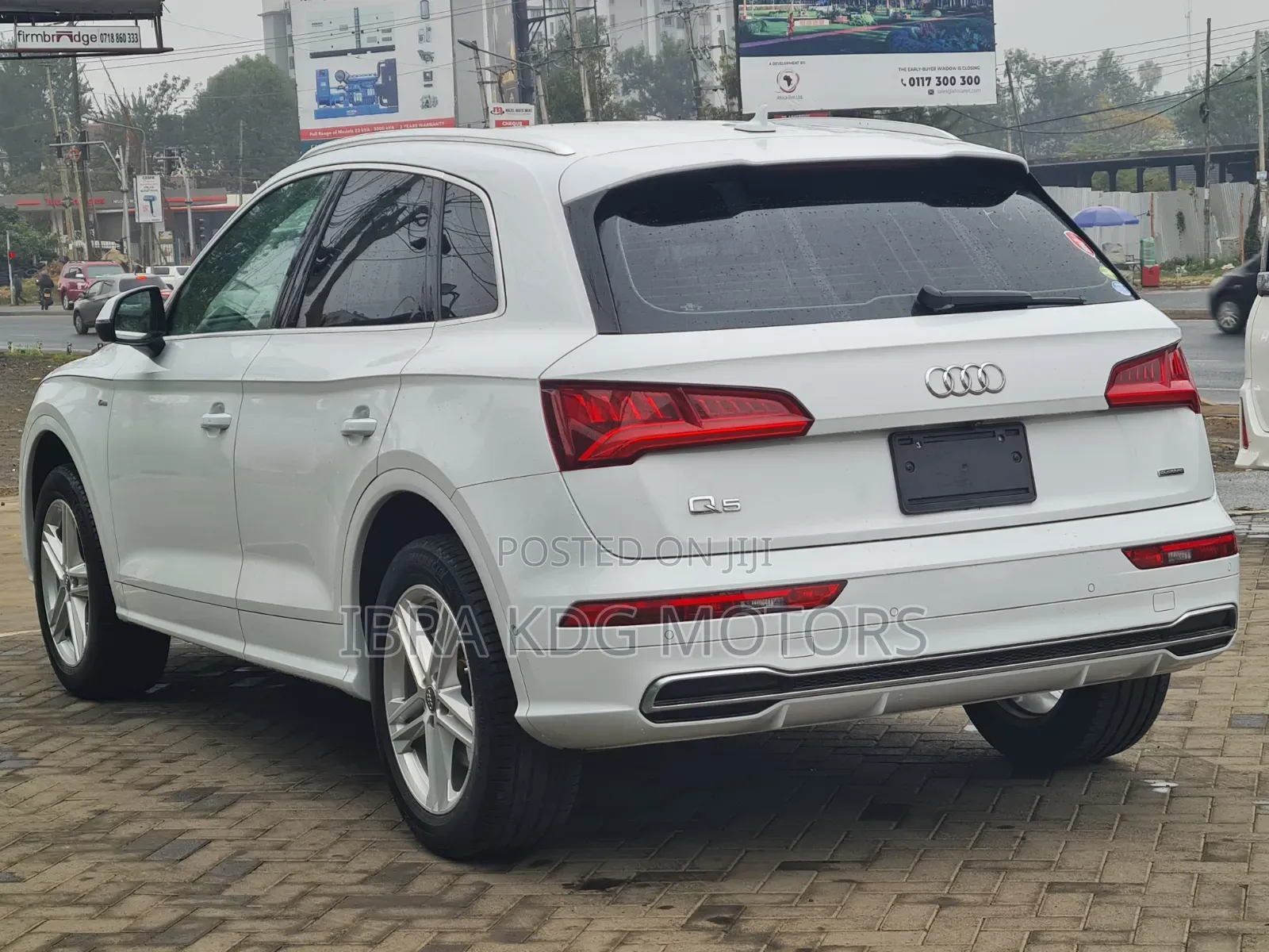 Audi Q5 2.0T Premium AWD quattro 2019 White