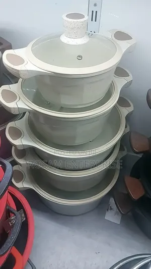 UCC 10pcs Cookware Set.