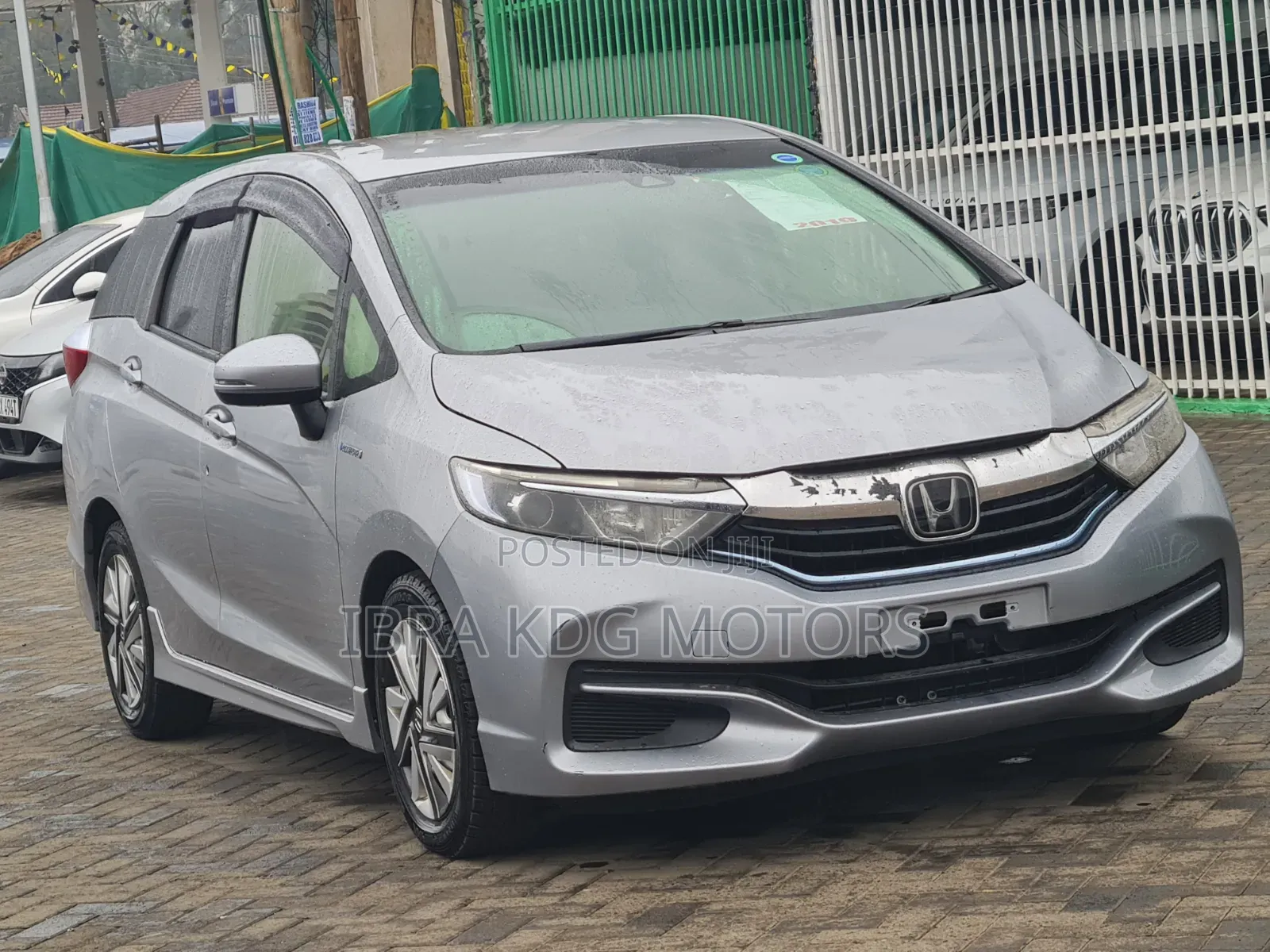 Honda Fit Shuttle 2019 Silver