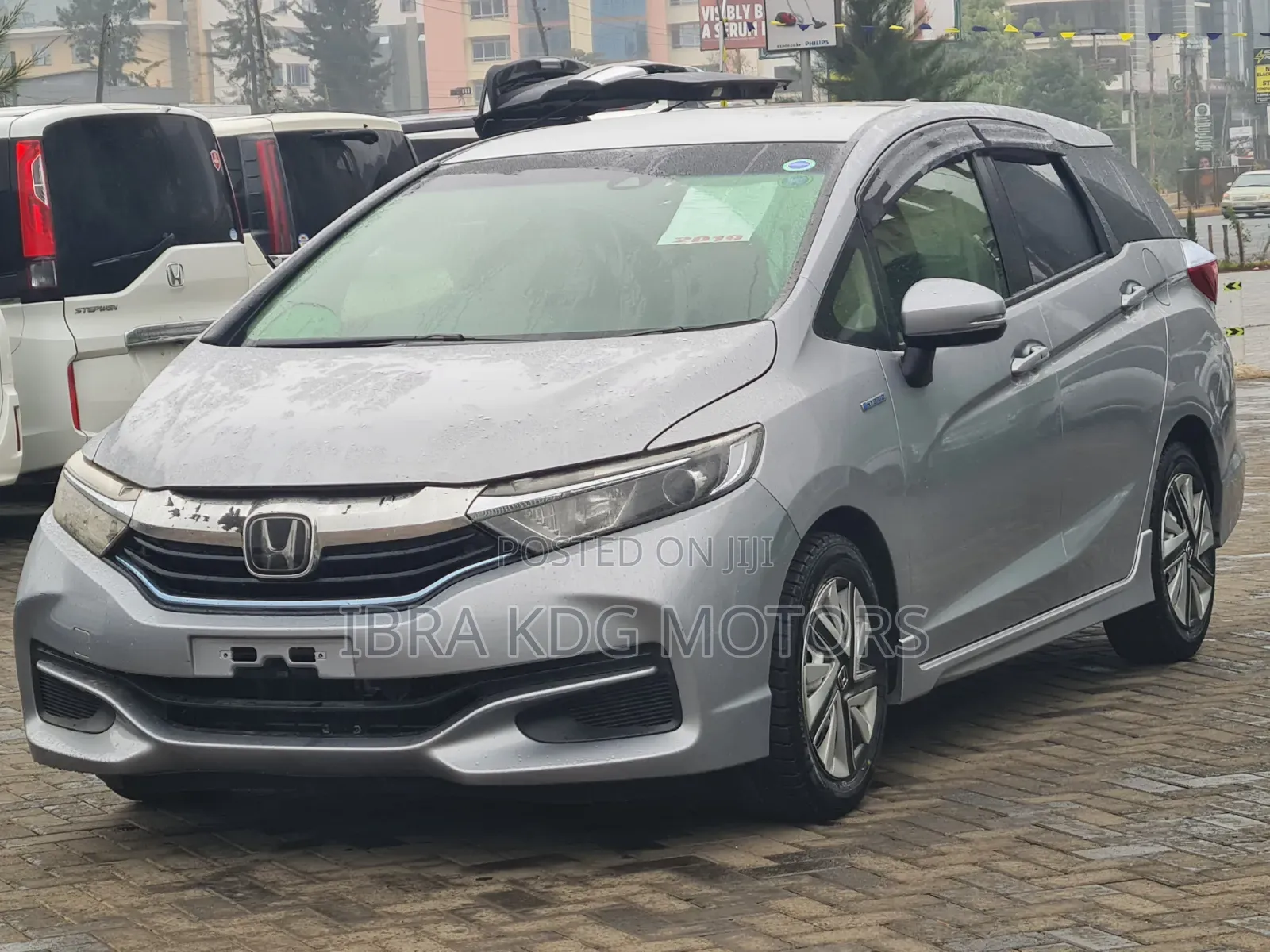 Honda Fit Shuttle 2019 Silver