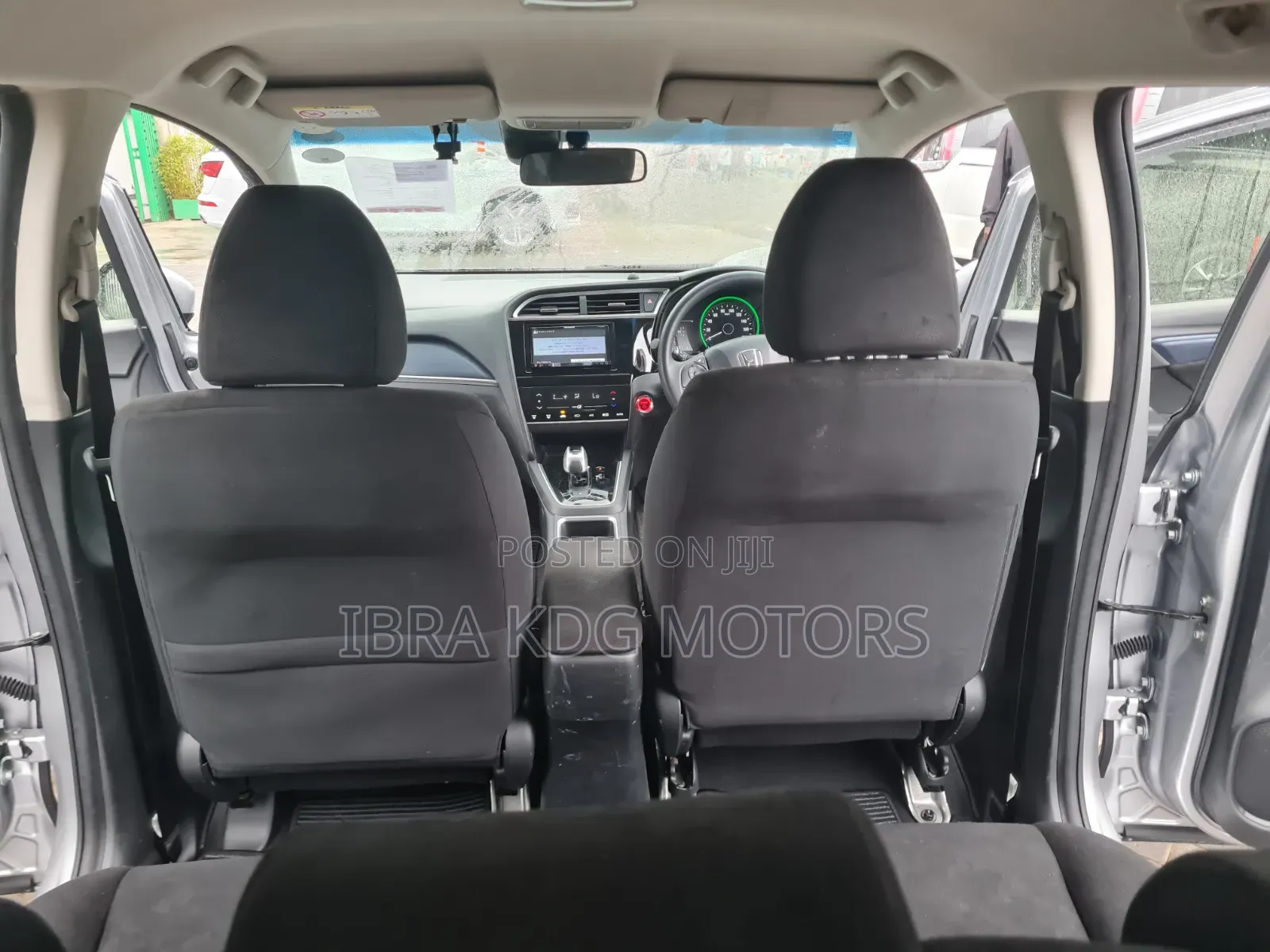 Honda Fit Shuttle 2019 Silver