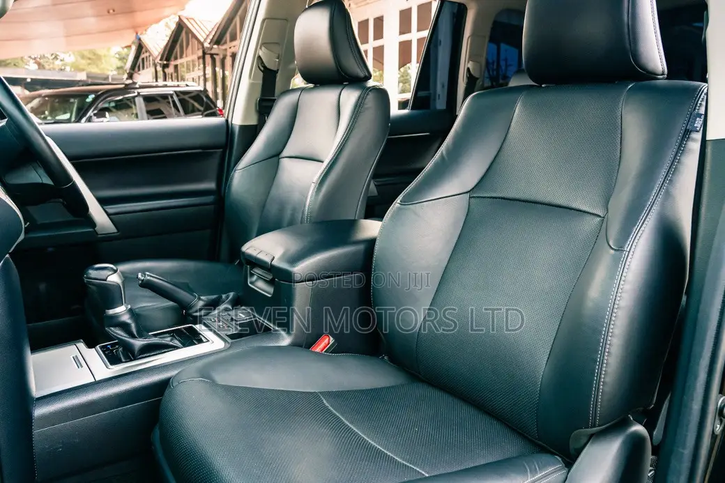 Toyota Land Cruiser Prado 2020 Black