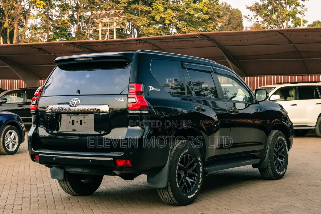 Toyota Land Cruiser Prado 2021 Black