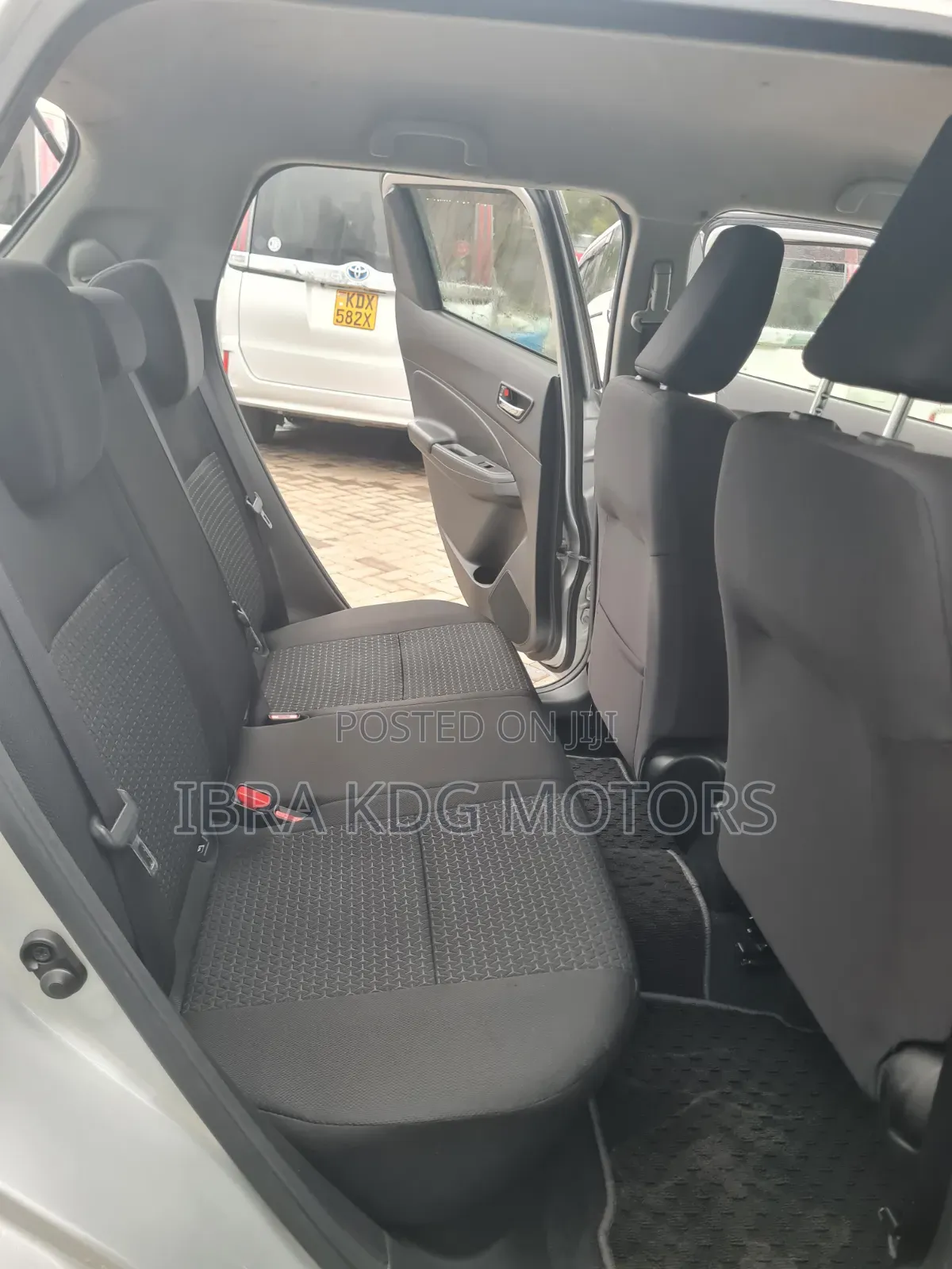Suzuki Swift 2019 Silver