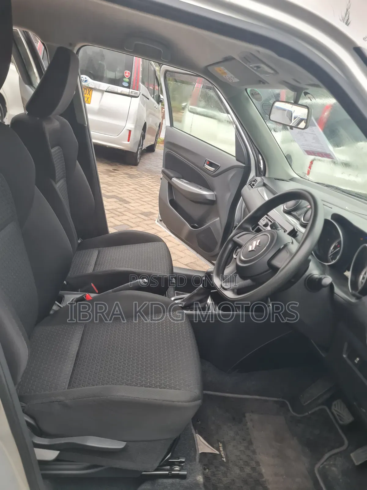 Suzuki Swift 2019 Silver
