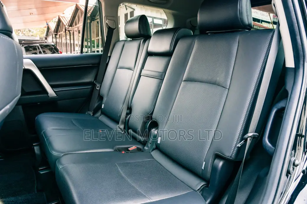 Toyota Land Cruiser Prado 2021 Black