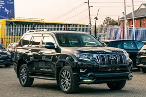 Toyota Land Cruiser Prado 2021 Black