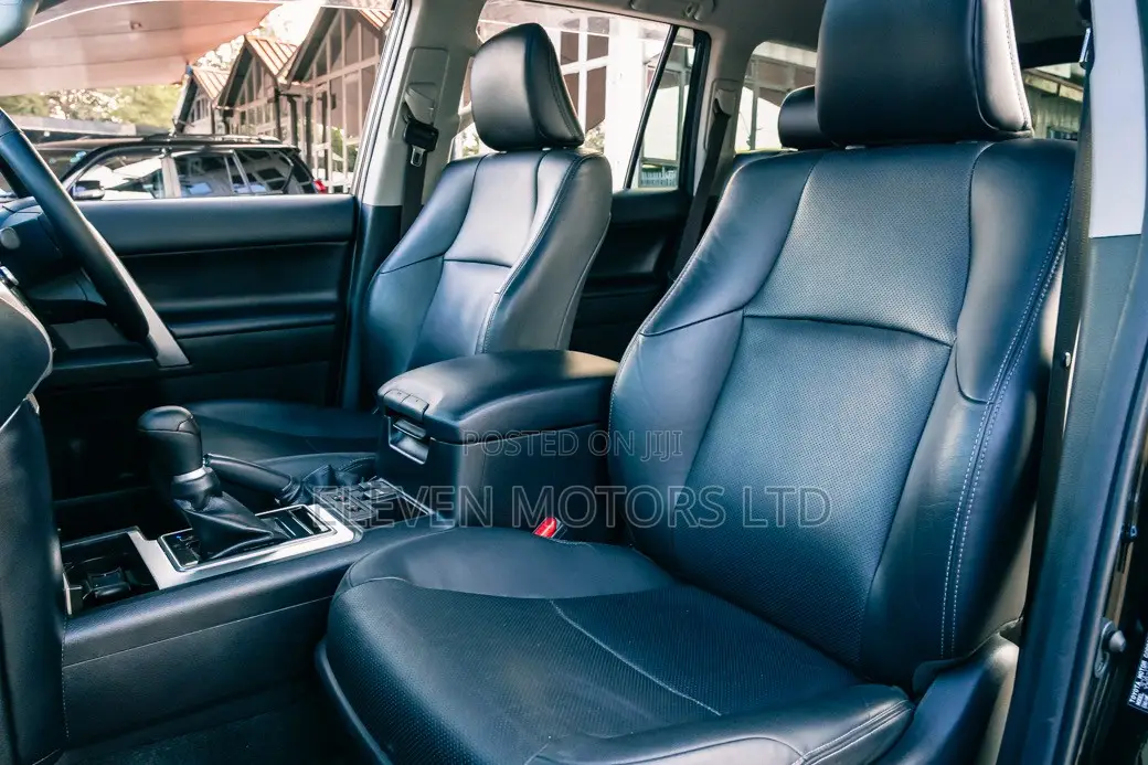 Toyota Land Cruiser Prado 2021 Black