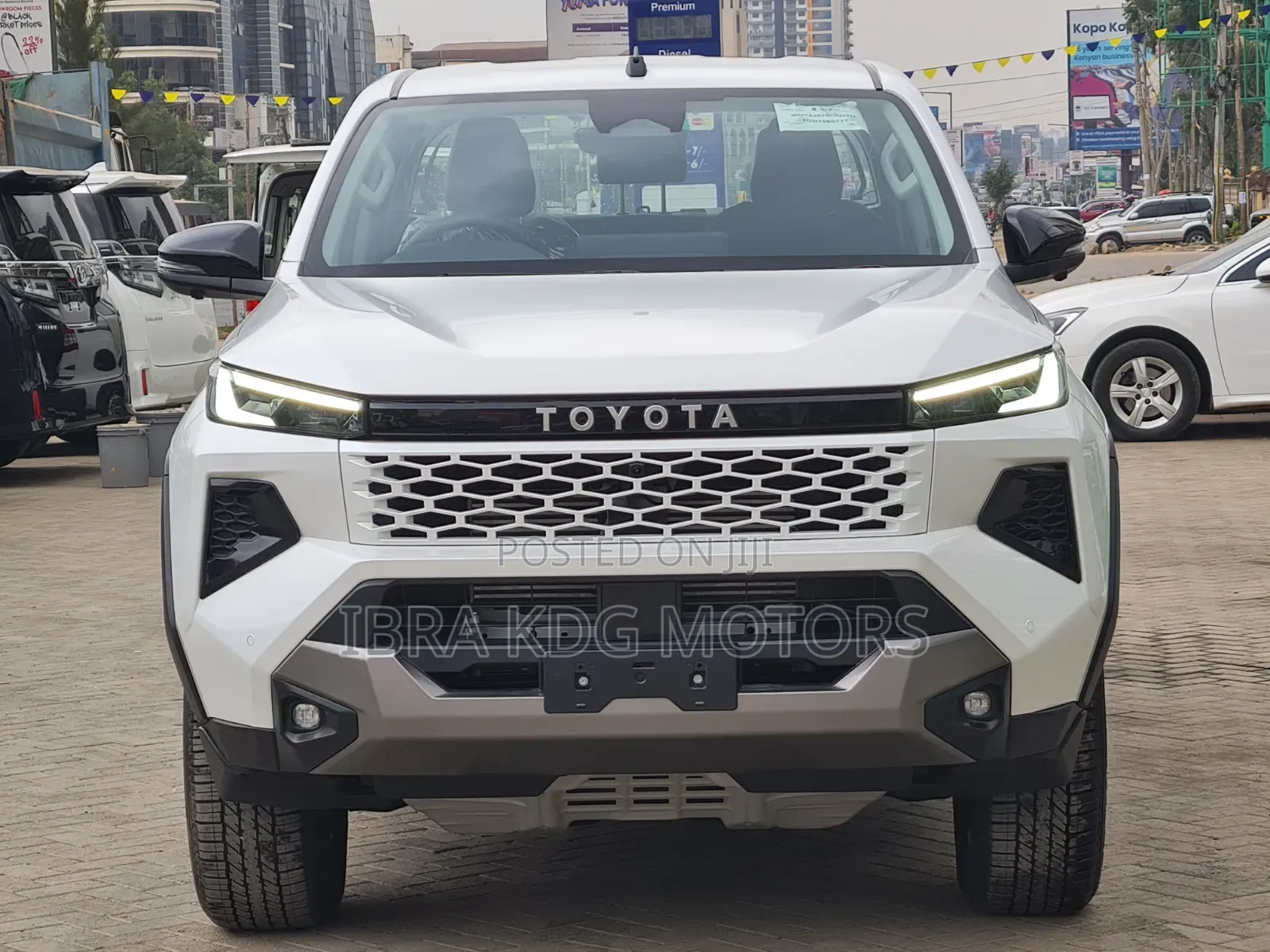 New Toyota Hilux 2026 White