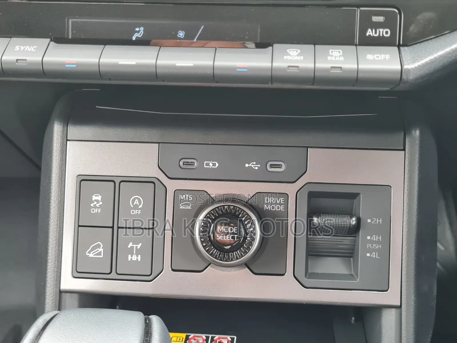 New Toyota Hilux 2026 White