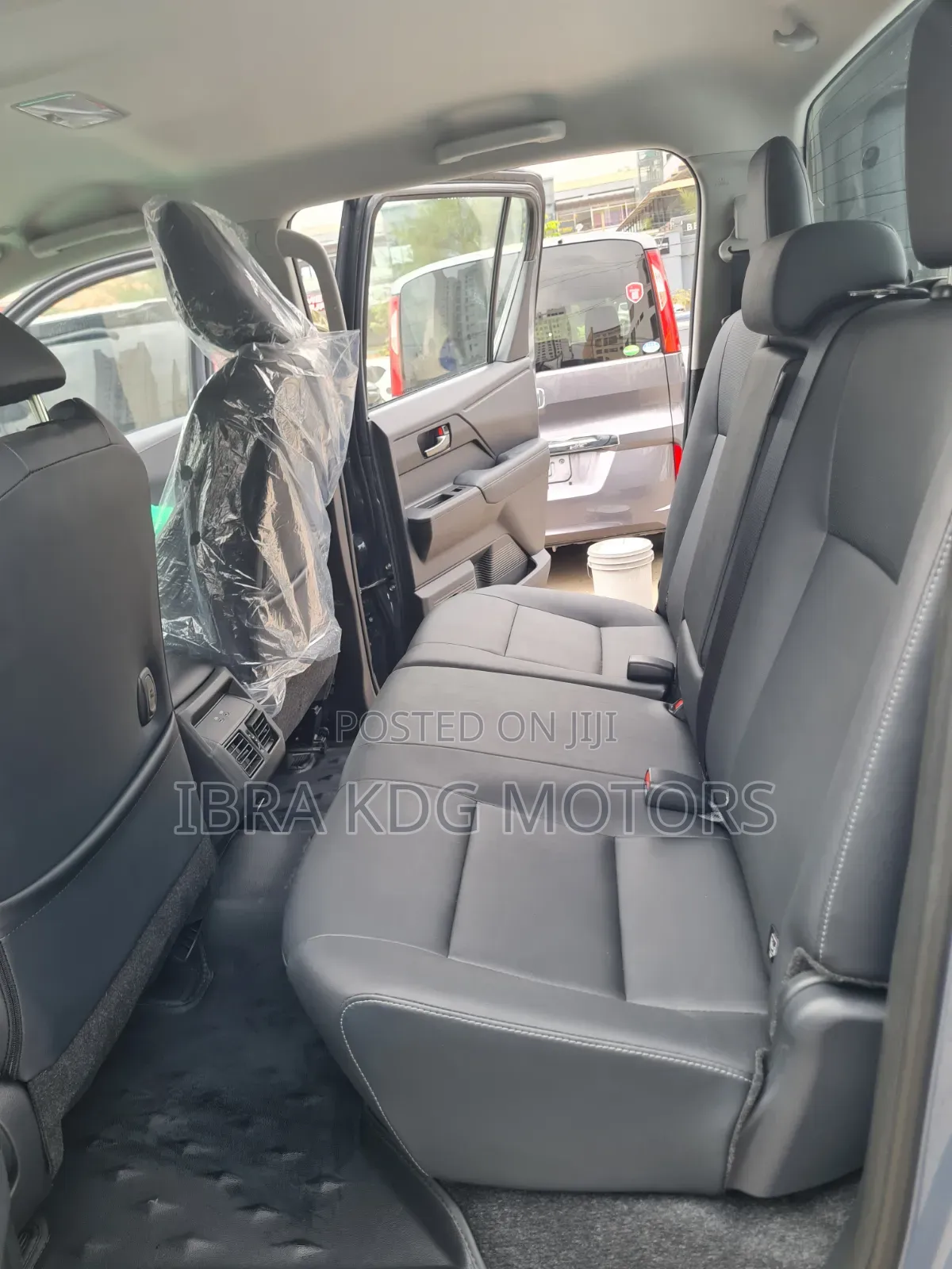New Toyota Hilux 2026 Gray