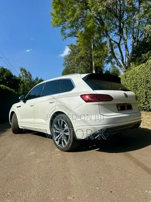 Volkswagen Touareg 2019 White