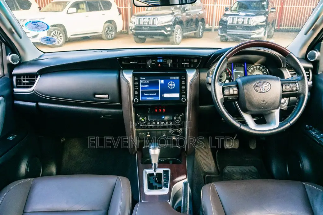 Toyota Fortuner 2020 Silver