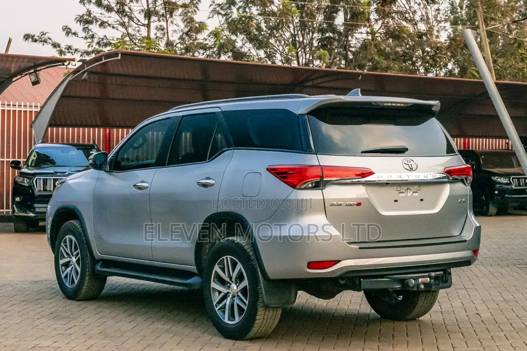 Toyota Fortuner 2020 Silver