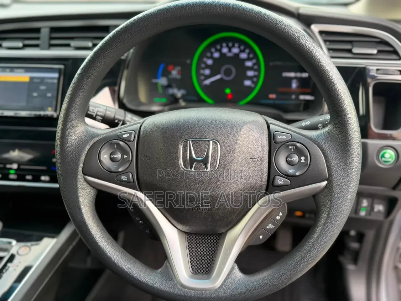 Honda Fit Shuttle 2020 Silver