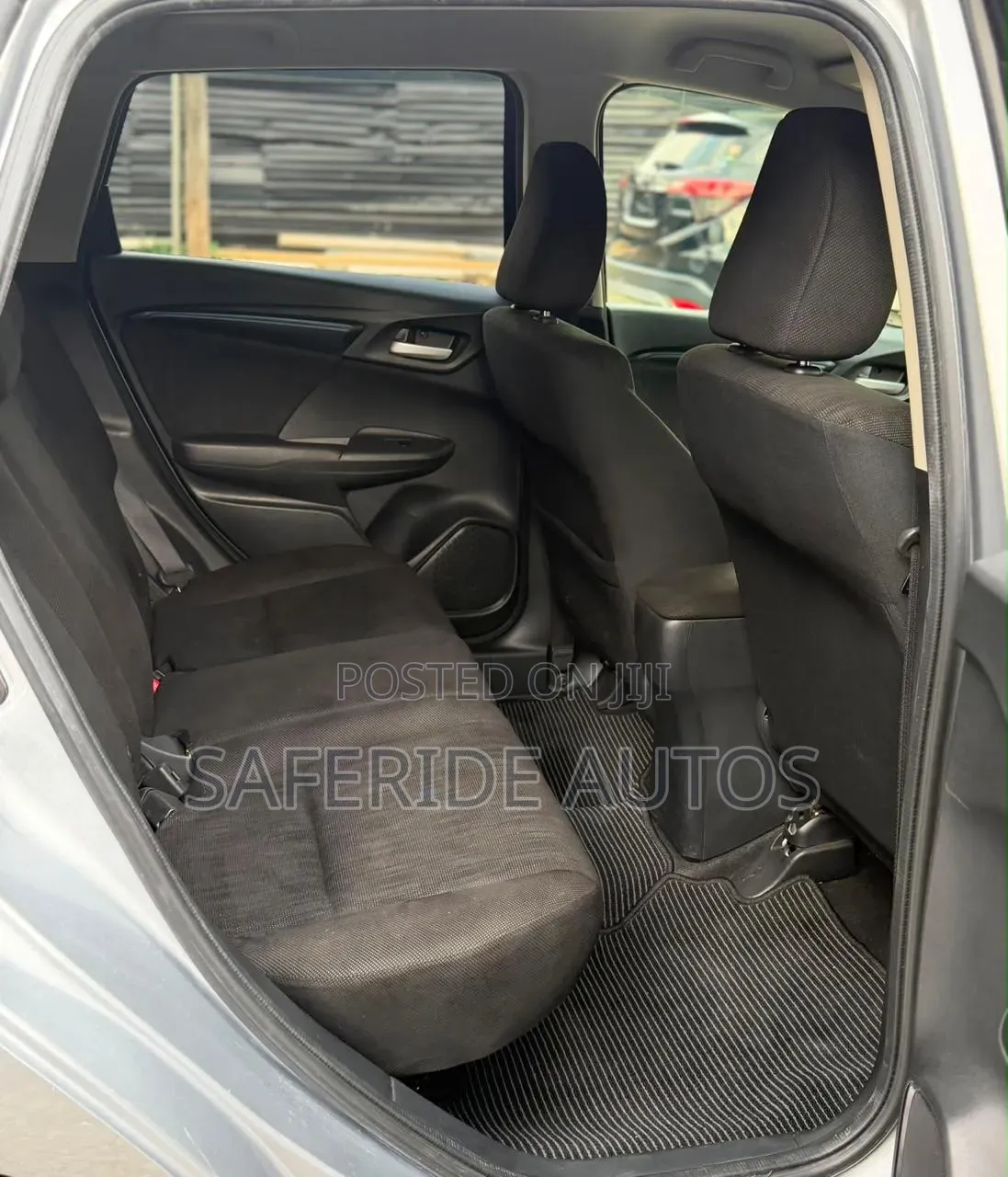 Honda Fit Shuttle 2020 Silver