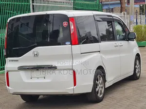 Honda Stepwgn 2019 White