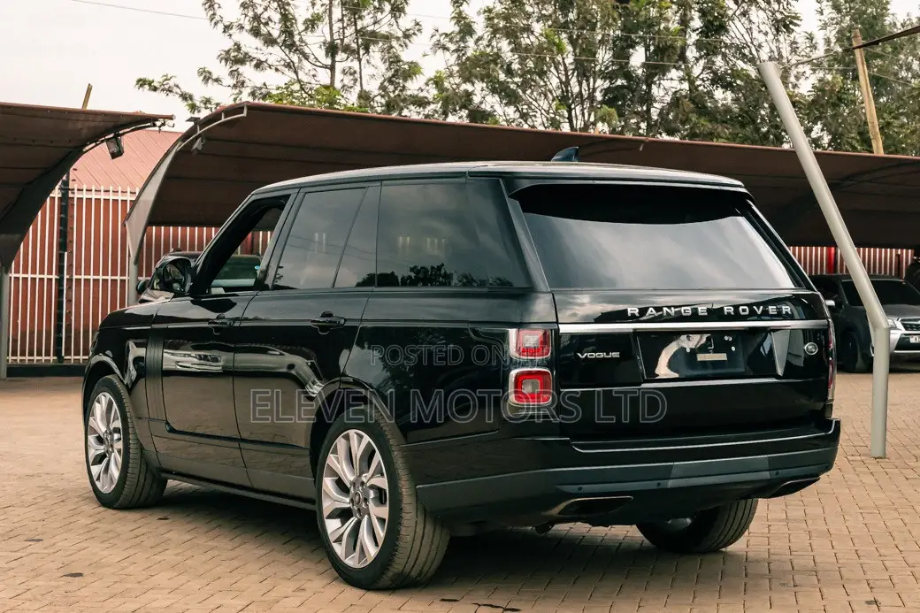 Land Rover Range Rover Vogue 2019 Black