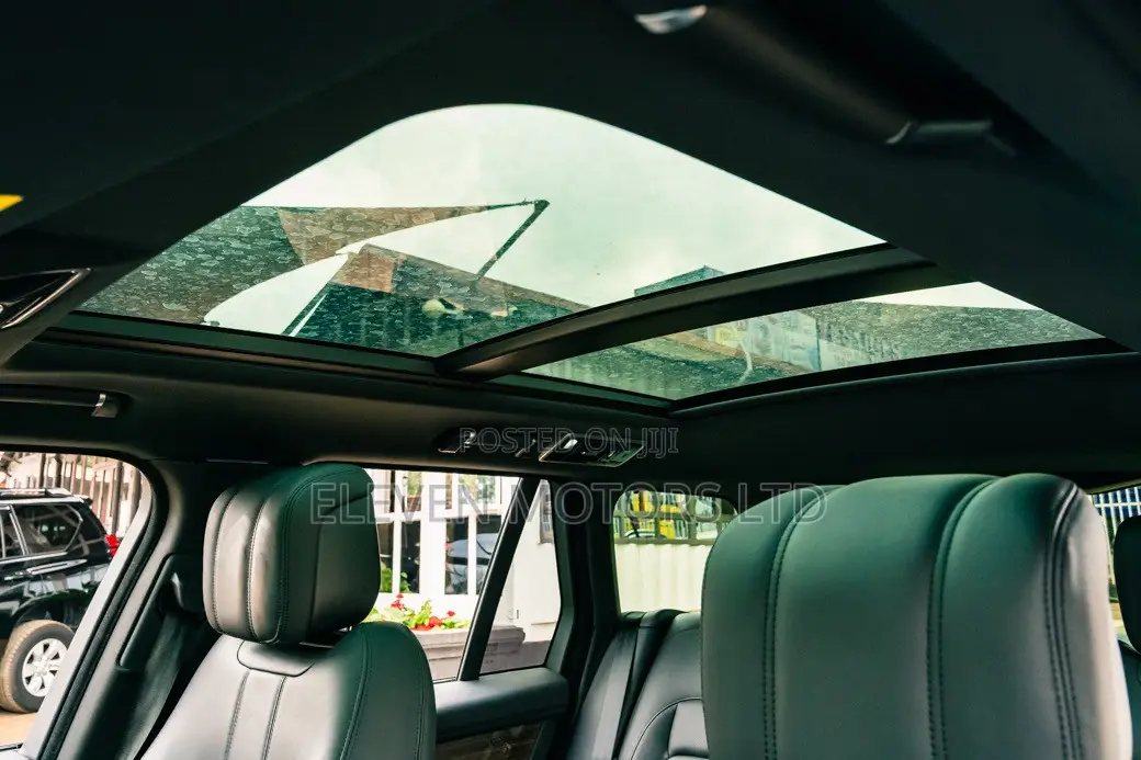 Land Rover Range Rover Vogue 2019 Black