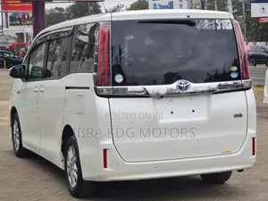 Toyota Noah 2019