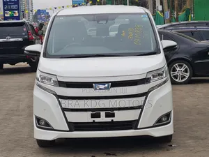 Toyota Noah 2019