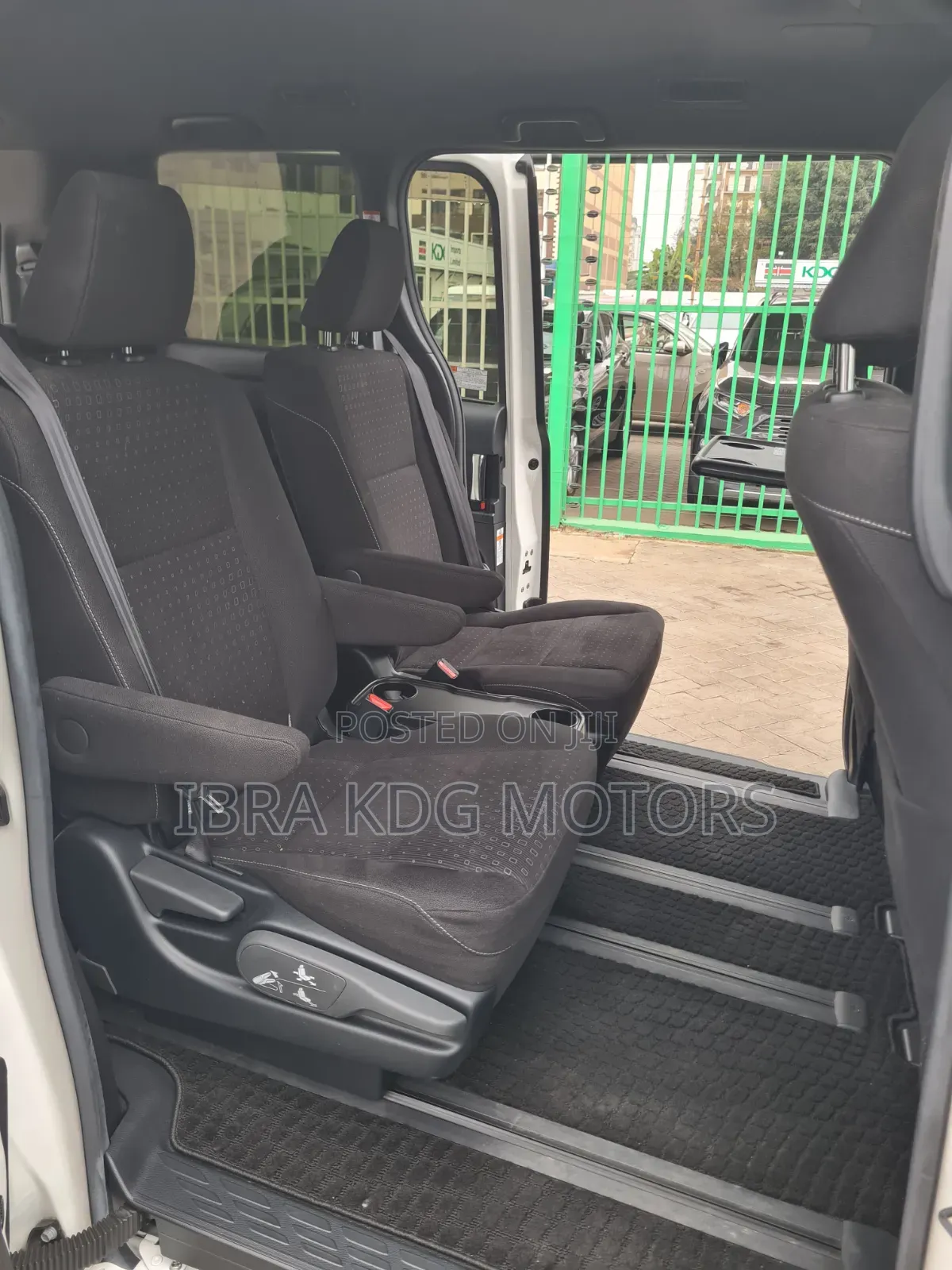 Toyota Noah 2019