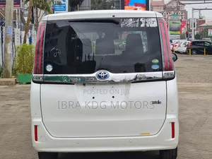 Toyota Noah 2019