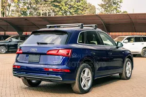 Audi Q5 2019 Blue