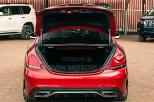 Mercedes-Benz C200 2019 Red