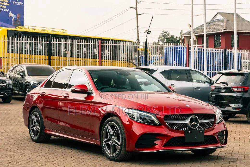Mercedes-Benz C200 2019 Red