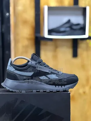 Rebook Sneakers