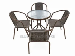 4-Seater Outdoor Patio Dining Set With Round Glass Table
