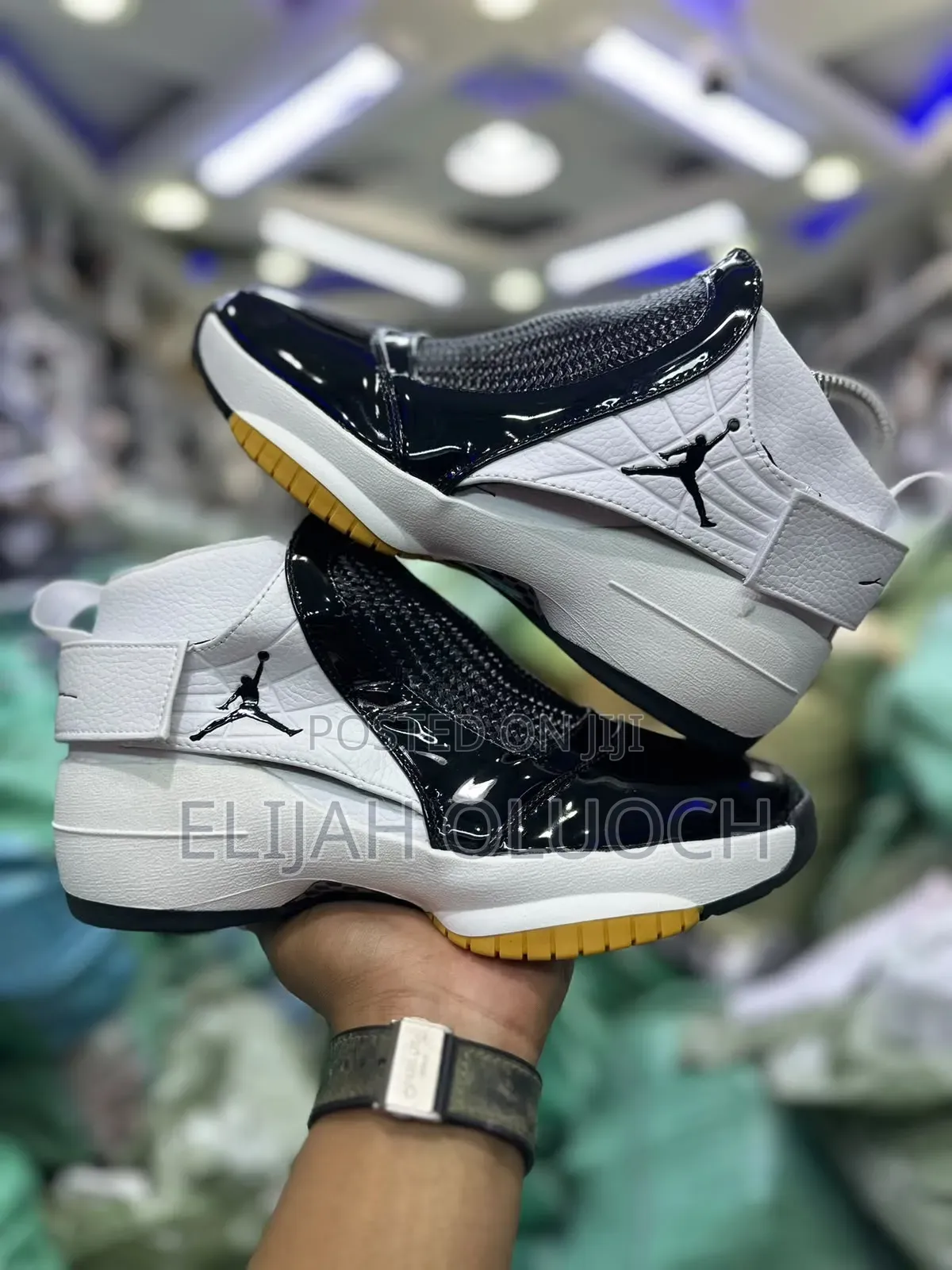 Air Jordan 19 OG “ West Coast “
Pure Leather
