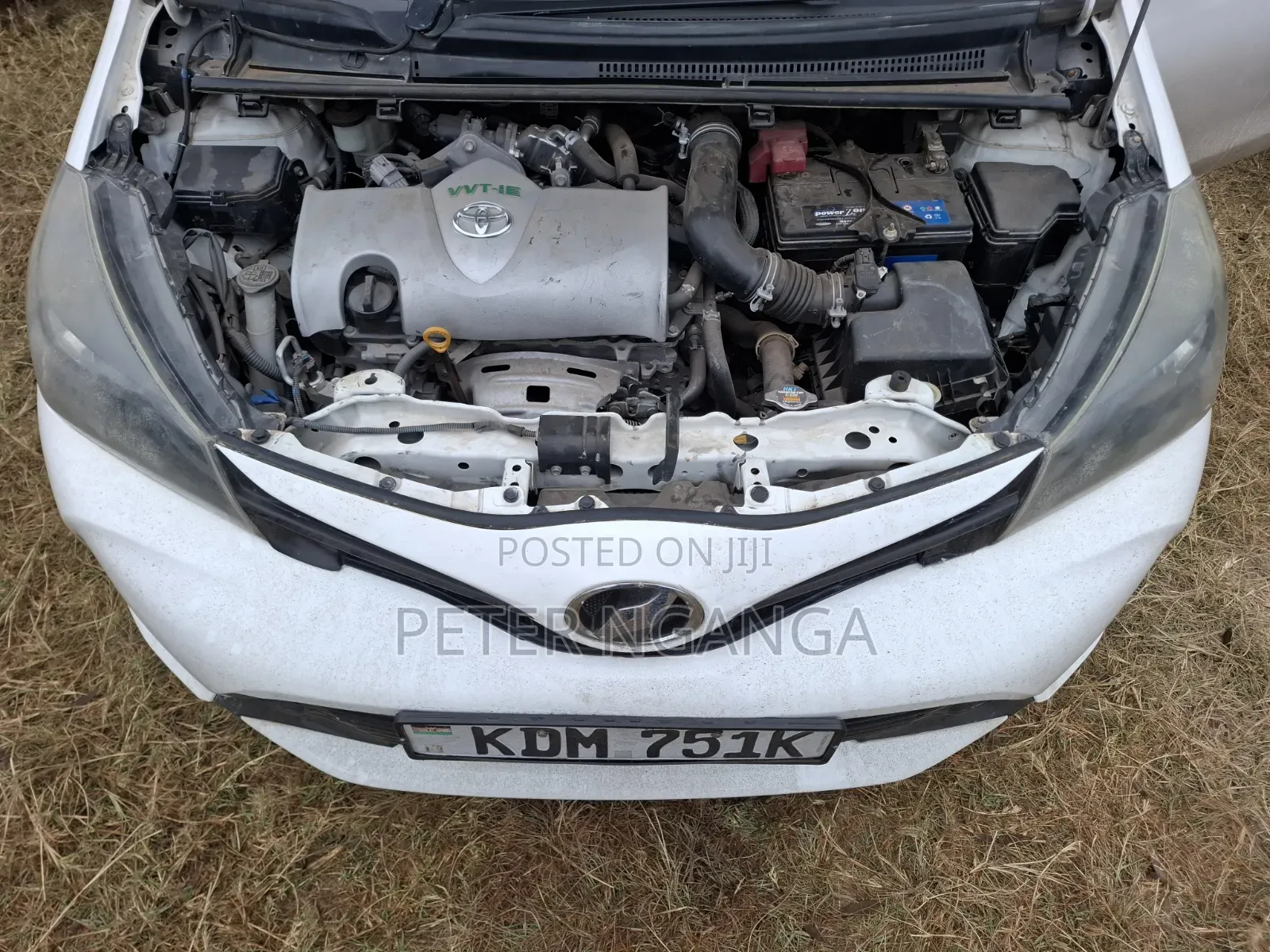 Toyota Vitz 2016 White