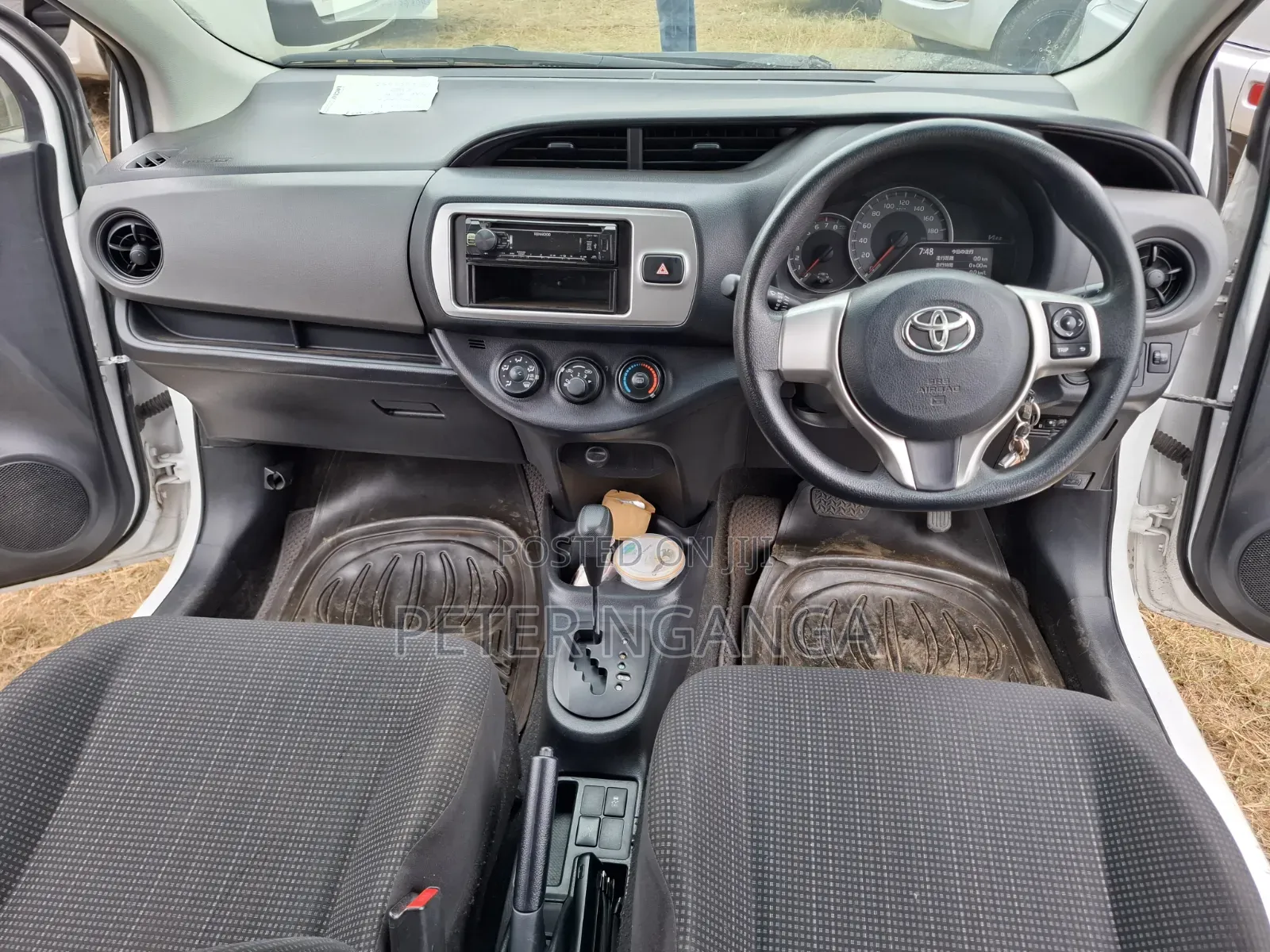 Toyota Vitz 2016 White