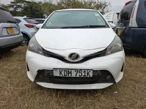 Toyota Vitz 2016 White