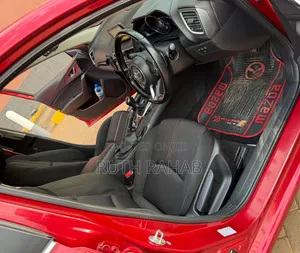 Mazda Axela 2017 Red