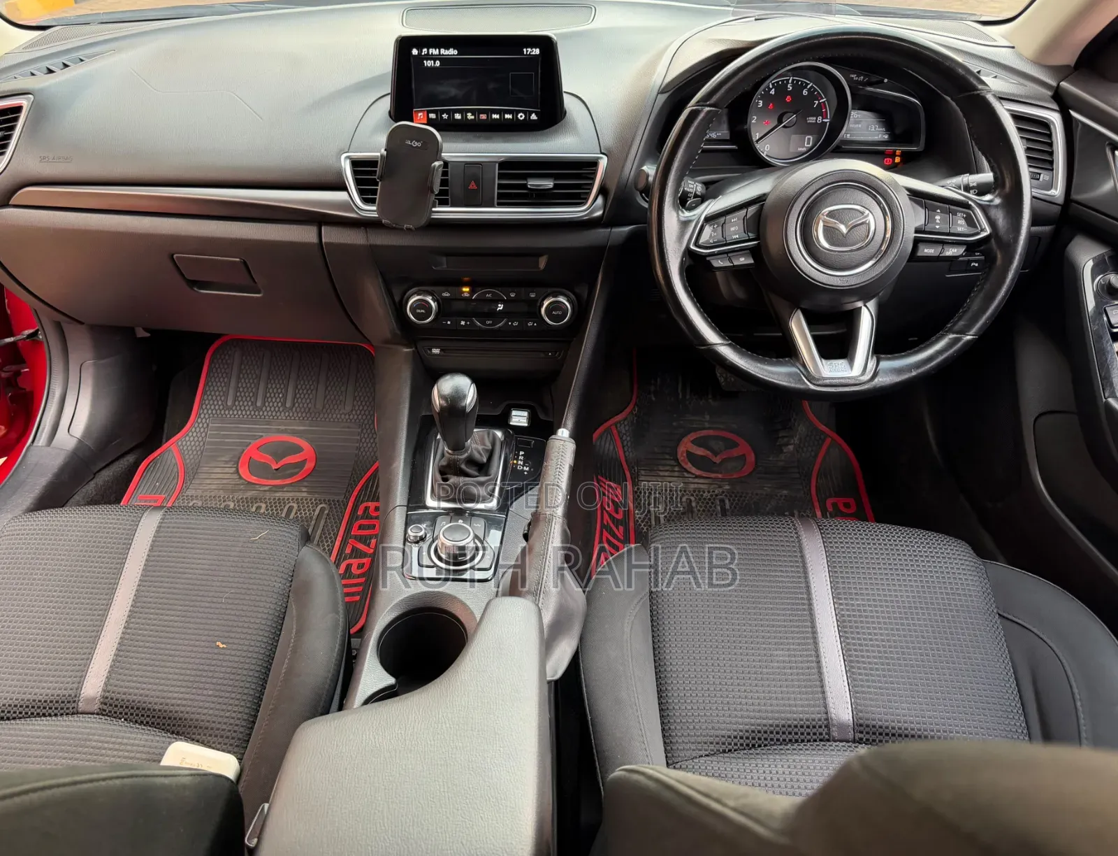 Mazda Axela 2017 Red