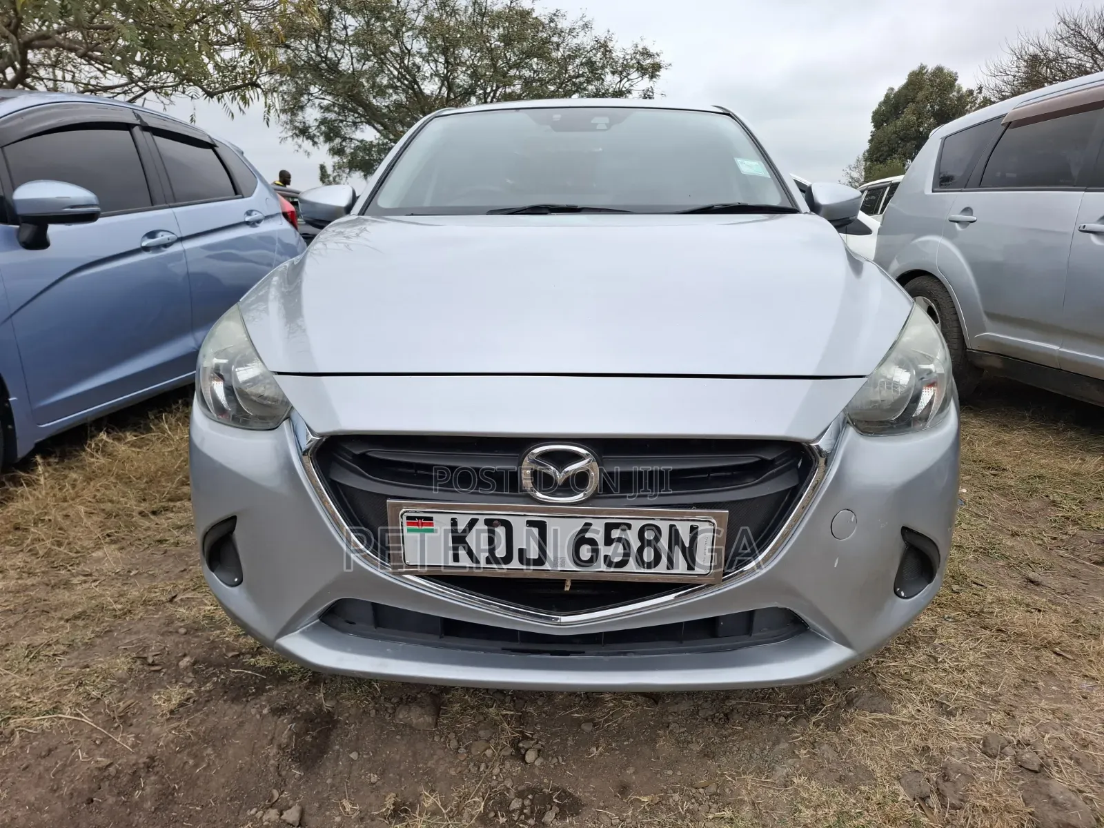 Mazda Demio 2017 Silver
