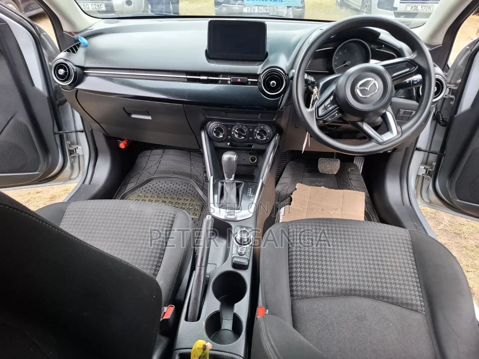 Mazda Demio 2017 Silver
