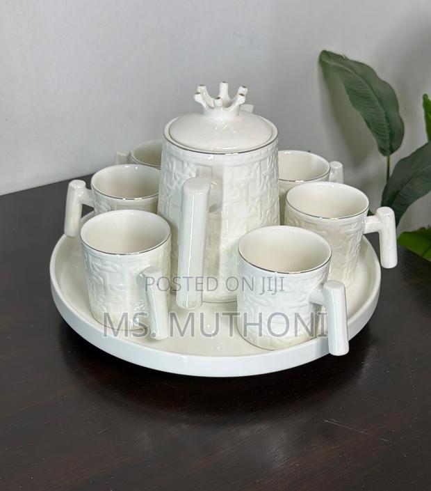 White Royal Luxury Tea Set - thumbnail 2