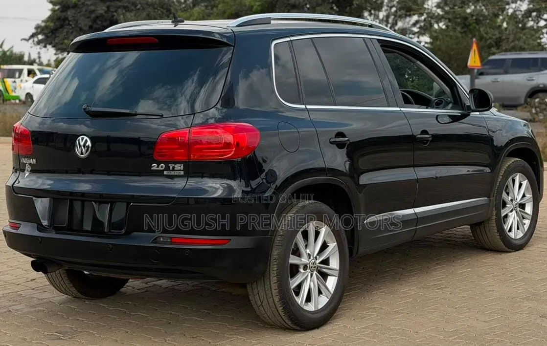Volkswagen Tiguan 2012 Black