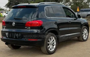 Volkswagen Tiguan 2012 Black