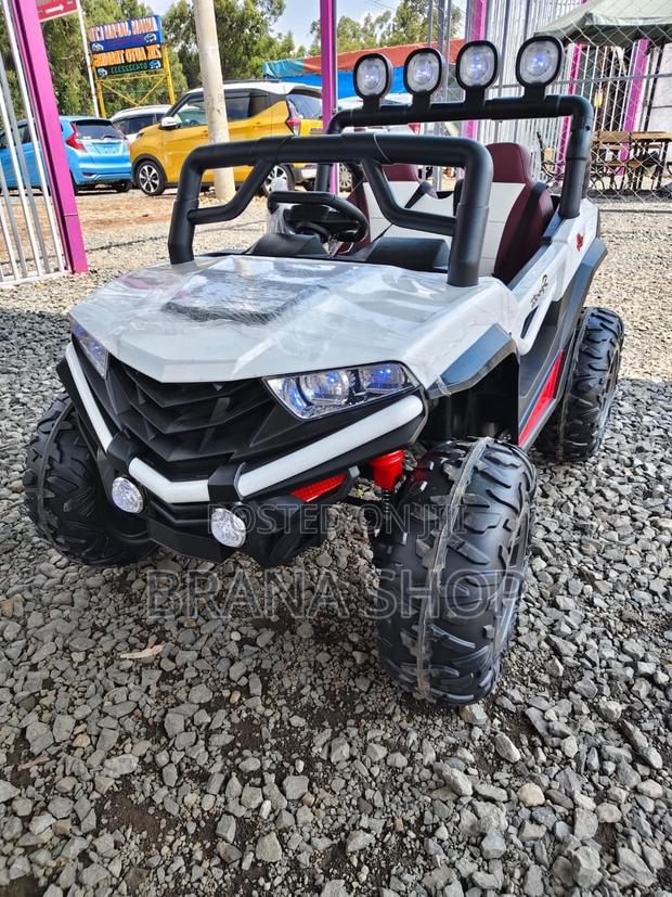 Kids Electric Off-Road UTV / Safari Buggy Ride-on Car.