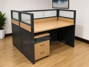 2 Way Office Workstation With Glass Partion