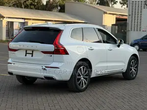 Volvo XC60 T5 Inscription AWD 2019 Pearl