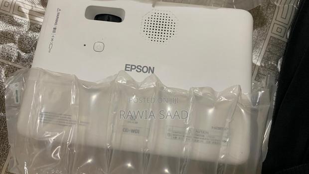 Epson CO-W01 Projector – Excellent Condition - thumbnail 4