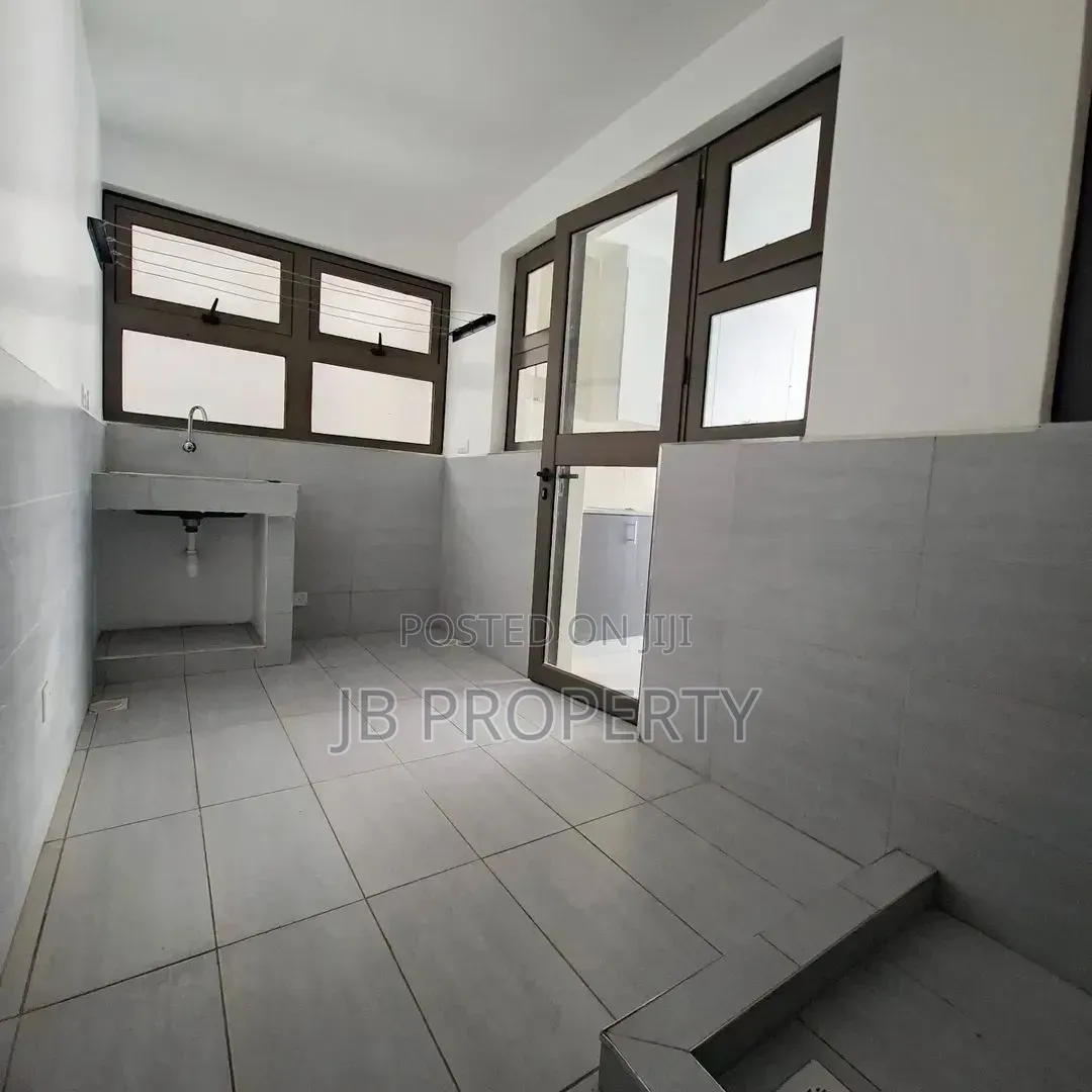 2bdrm Apartment in Executive 2Bdrm, Valley Arcade for rent